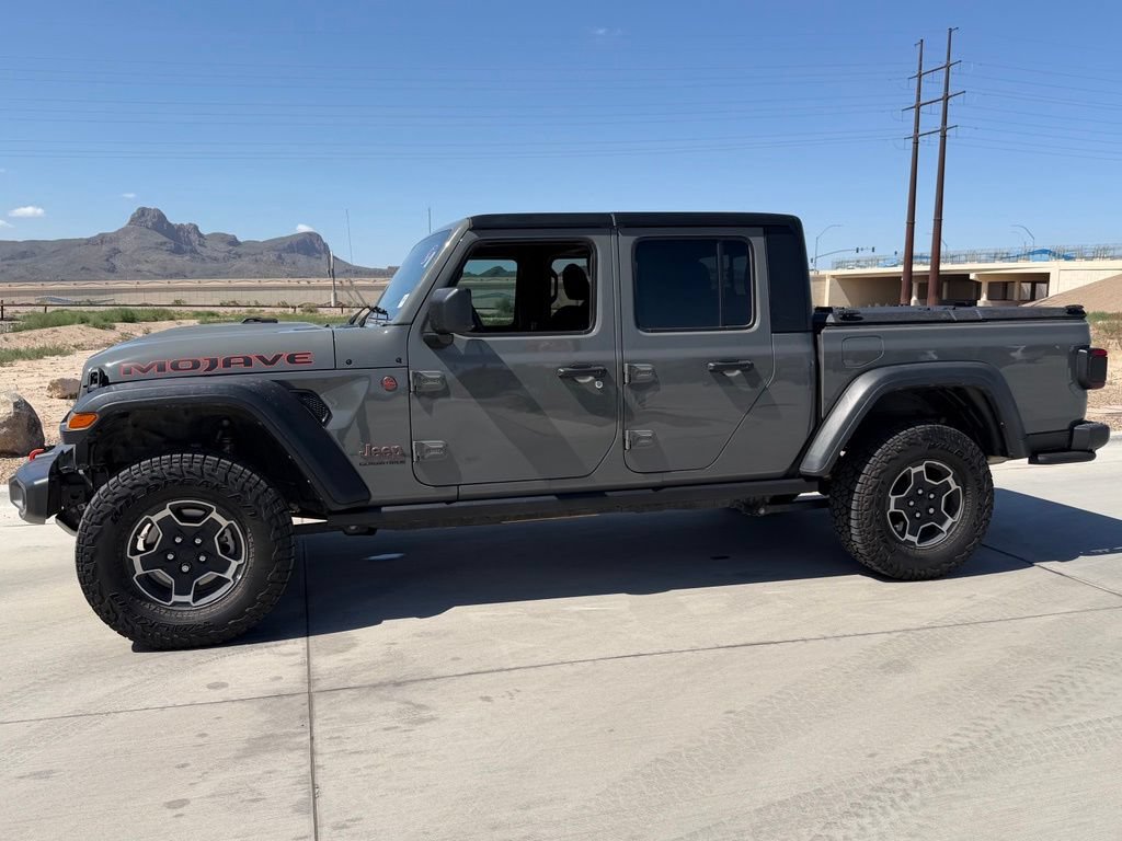 Used 2023 Jeep Gladiator Mojave w/ LED Lighting Group AWD/4WD image 5