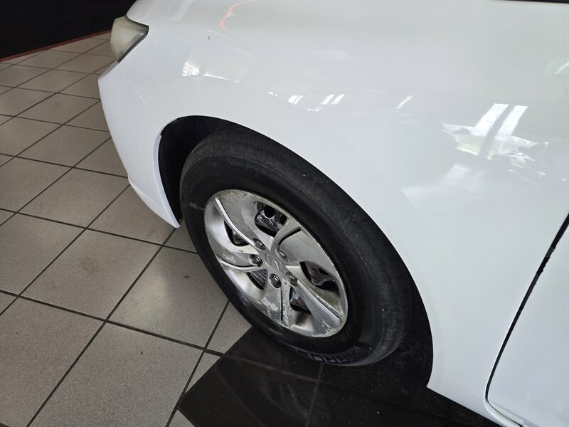 Used 2013 Honda Civic LX image 25