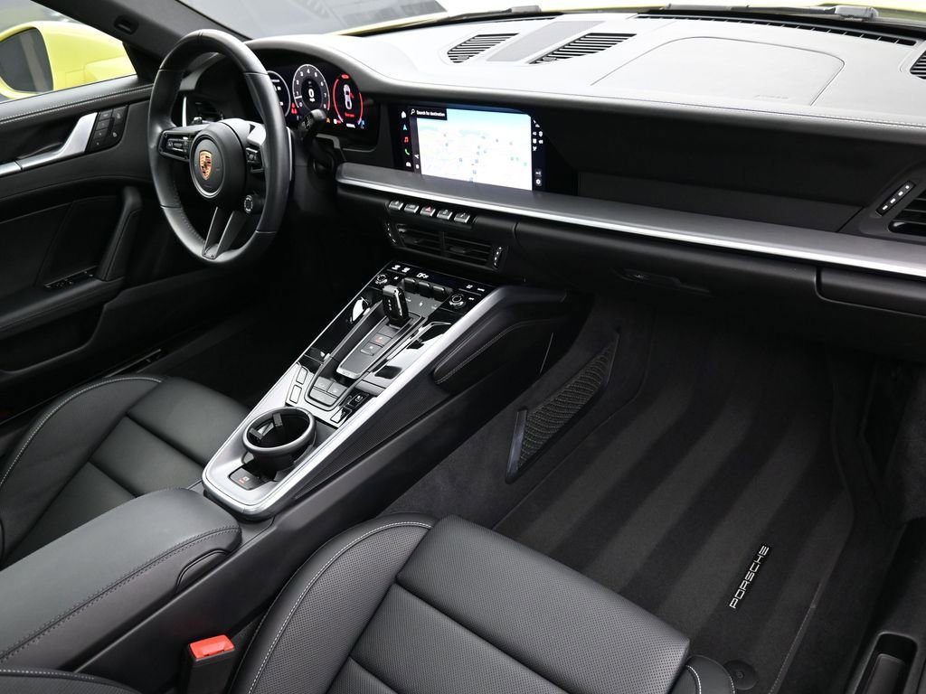 Certified 2025 Porsche 911 Carrera image 32