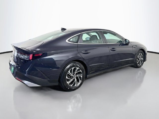 Used 2026 Hyundai Sonata Blue FWD image 10