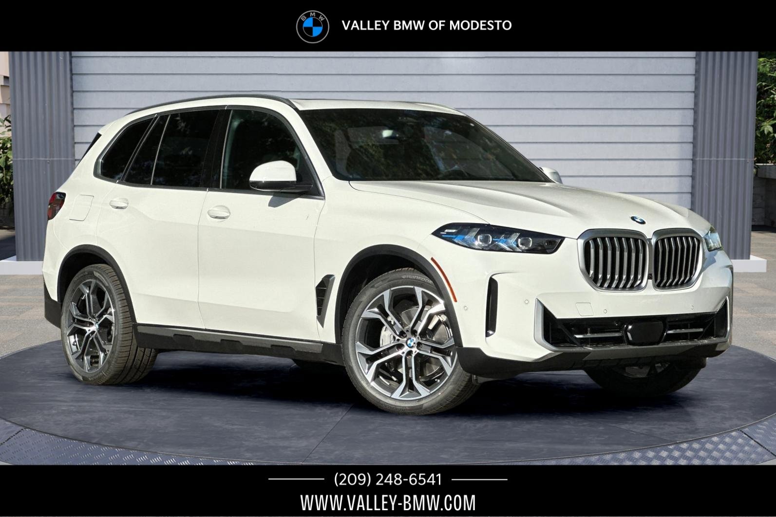 New 2026 BMW X5 sDrive40i w/ Climate Comfort Package image 1