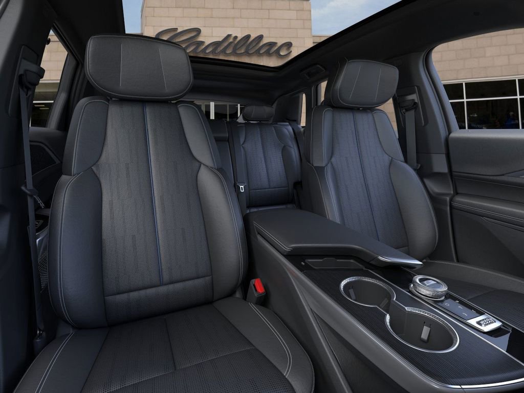 New 2025 Cadillac Lyriq Luxury w/ LPO, Floor Liner Package image 16
