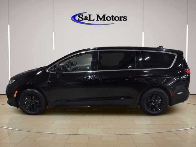 Certified 2024 Chrysler Pacifica Touring-L FWD image 4