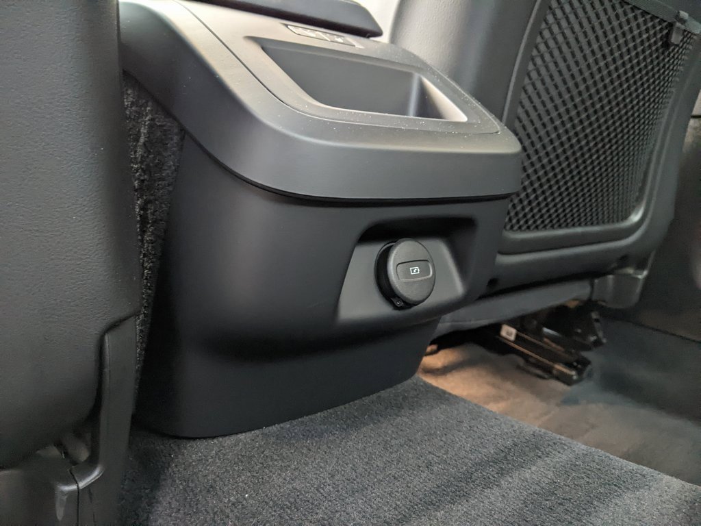 Certified 2025 Volvo S60 B5 Plus image 25