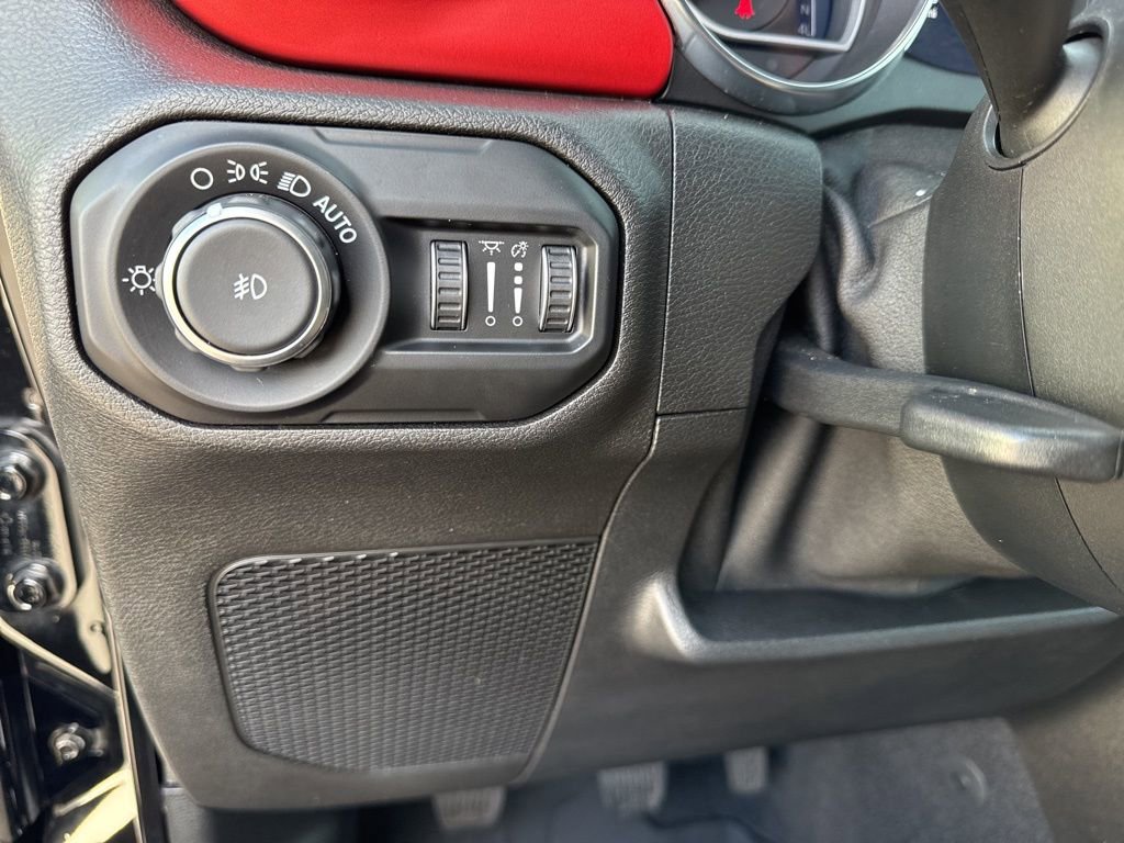 Used 2020 Jeep Wrangler Rubicon w/ LED Lighting Group image 29