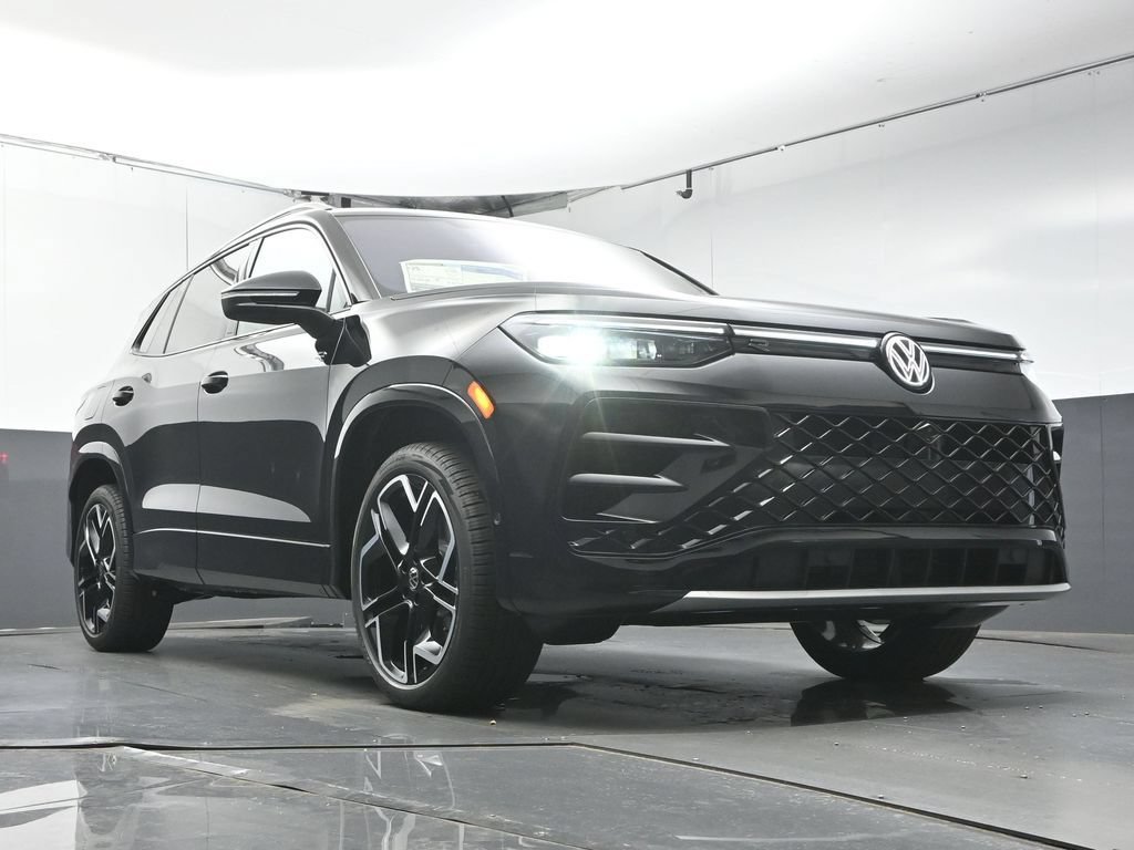New 2026 Volkswagen Tiguan SEL R-Line AWD/4WD image 34