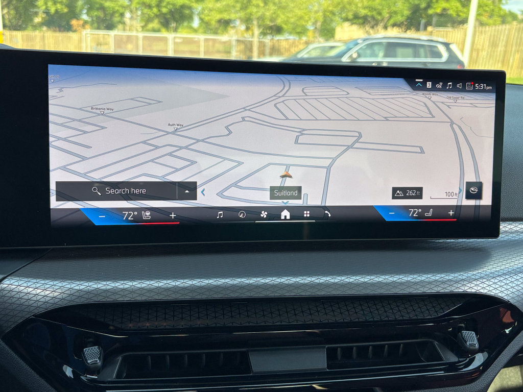 New 2026 BMW 330i xDrive Sedan w/ M Sport Package AWD/4WD image 19