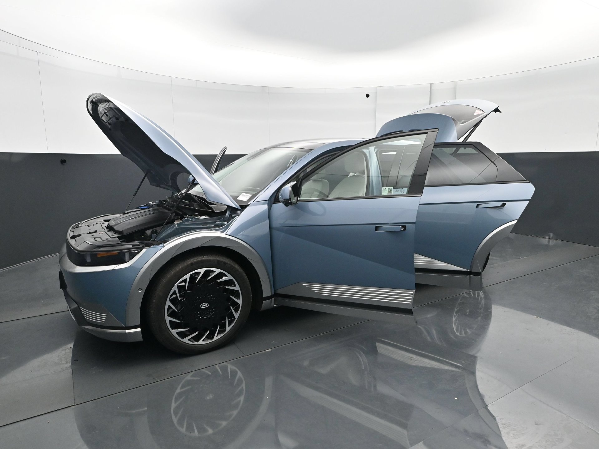 Used 2024 Hyundai Ioniq 5 Limited AWD/4WD image 31