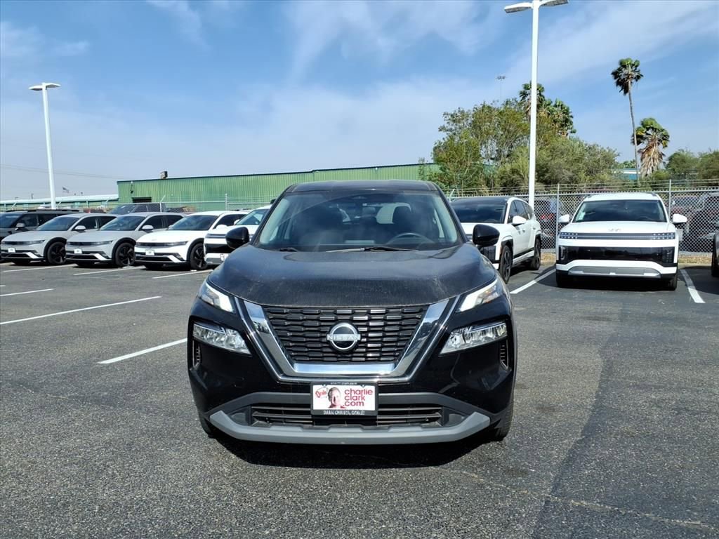 Used 2022 Nissan Rogue SV image 8