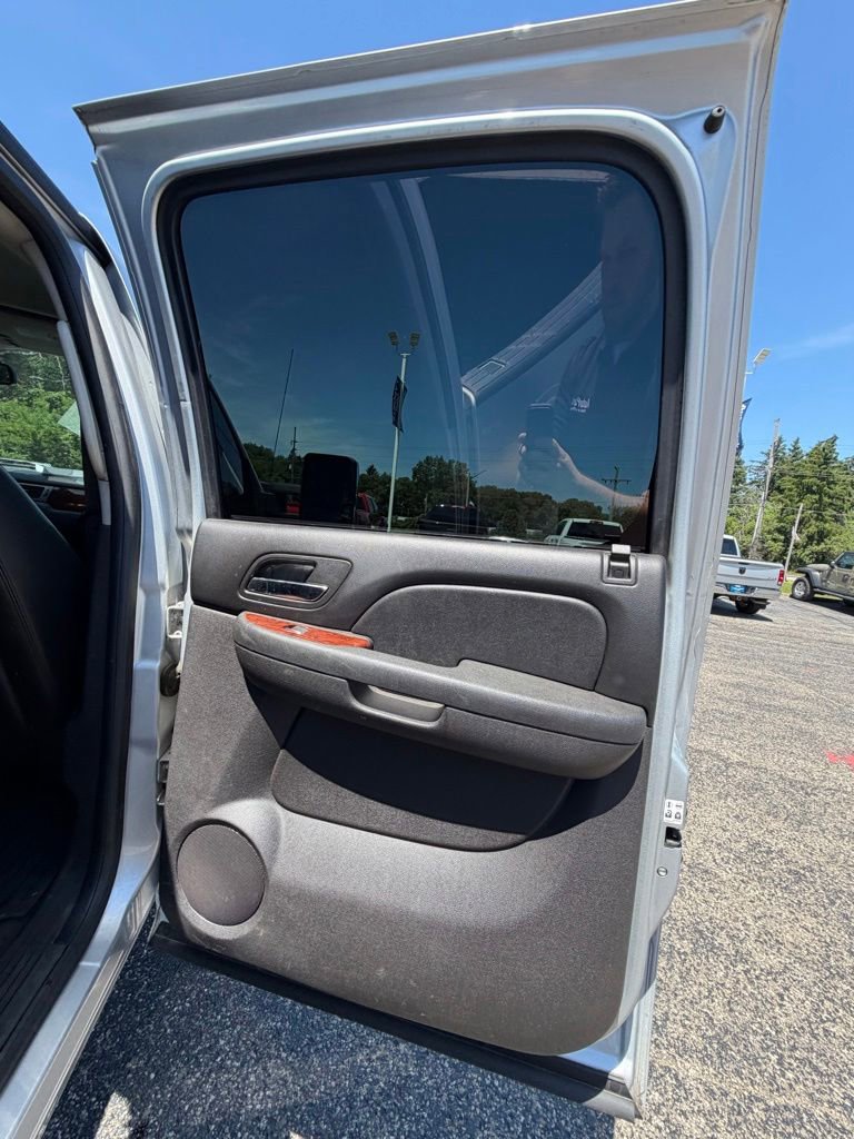 Used 2012 GMC Sierra 2500 SLT w/ SLT Convenience Package AWD/4WD image 16
