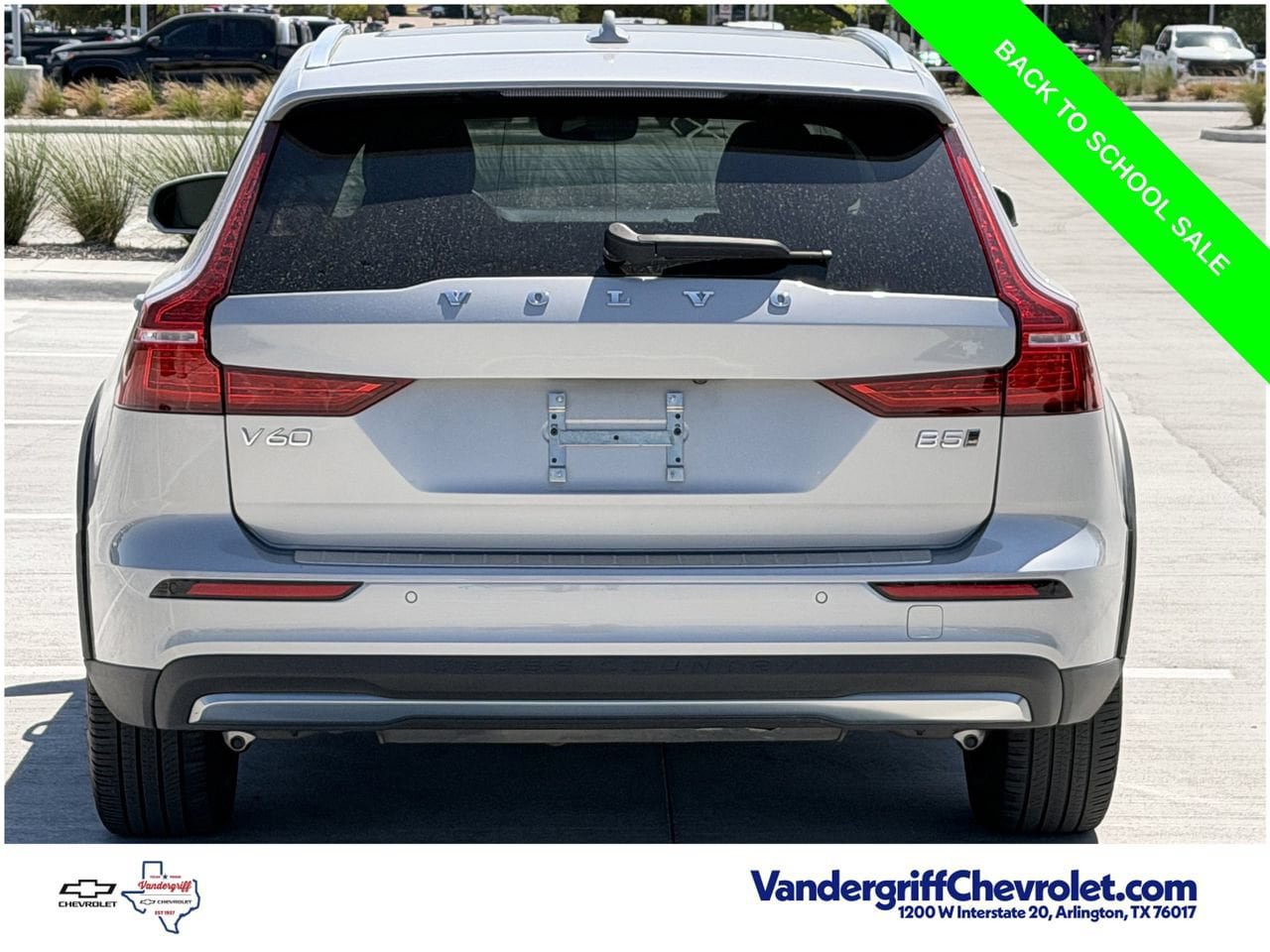 Used 2025 Volvo V60 B5 Cross Country Plus AWD/4WD image 5