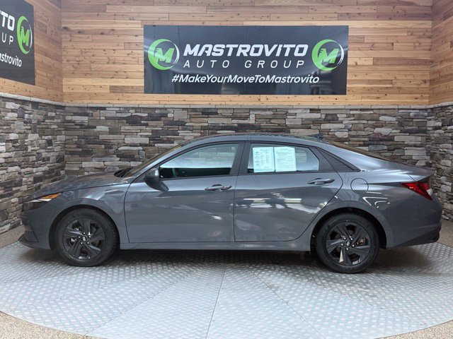 Certified 2023 Hyundai Elantra SEL w/ Preferred Accessory Package FWD image 8