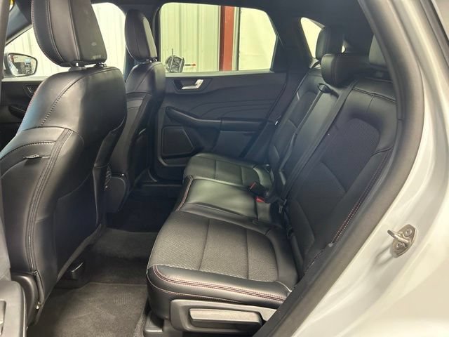 Used 2025 Ford Escape ST-Line Select AWD/4WD image 17