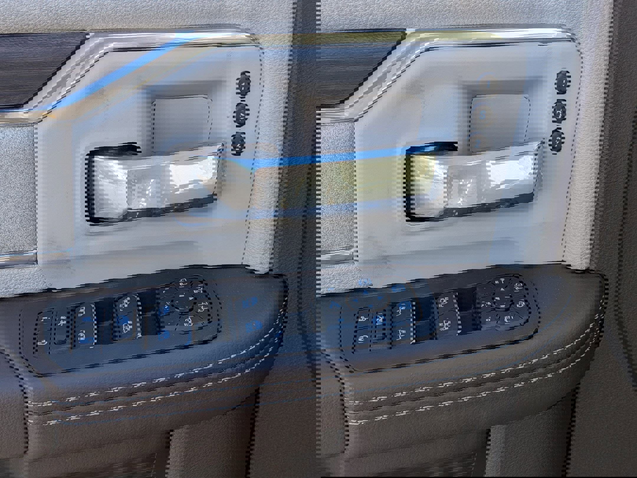 New 2026 RAM 3500 Laramie w/ Max Tow Package image 11