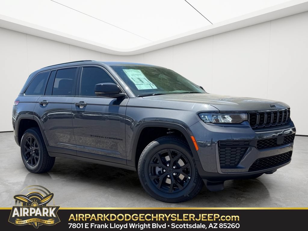 New 2026 Jeep Grand Cherokee Altitude RWD image 1