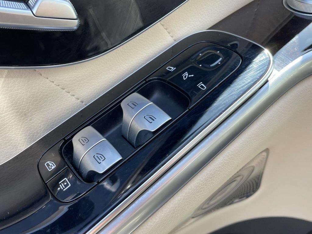 Used 2022 Mercedes-Benz S 580 4MATIC Sedan image 33