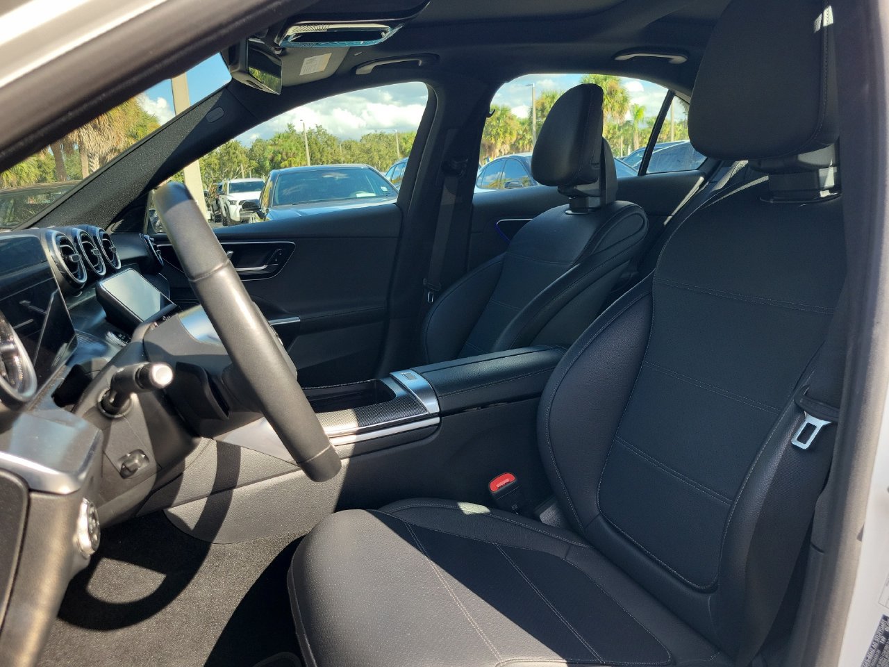 Used 2025 Mercedes-Benz C 300 Sedan image 18