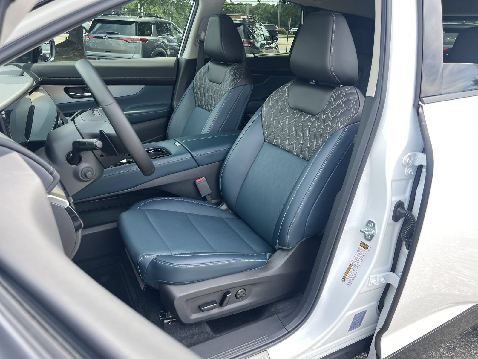 New 2026 Nissan Murano Platinum w/ Cargo Package AWD/4WD image 19