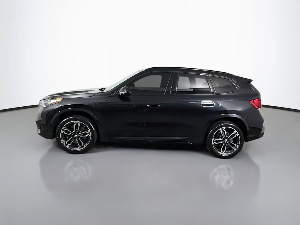 Used 2023 BMW X1 xDrive28i w/ M Sport Package AWD/4WD image 4