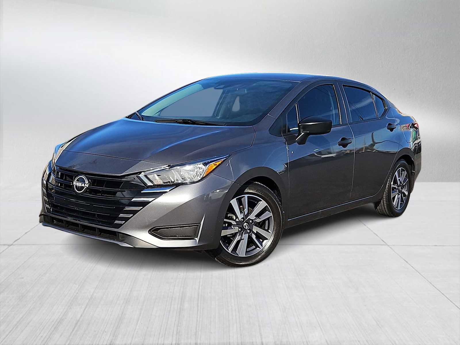 Used 2023 Nissan Versa S w/ S Plus Package image 1