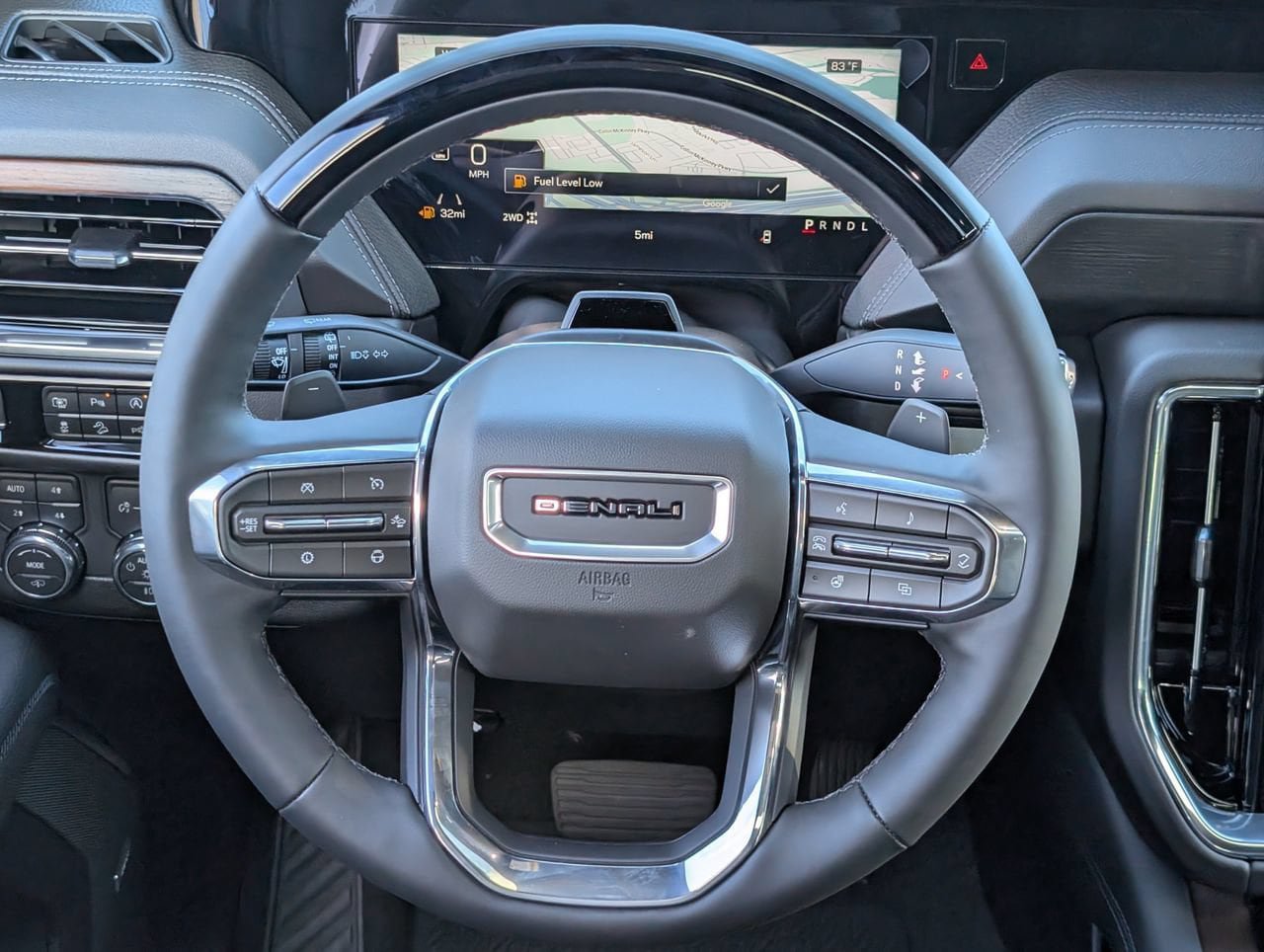 New 2026 GMC Yukon Denali w/ Denali Reserve Package AWD/4WD image 9