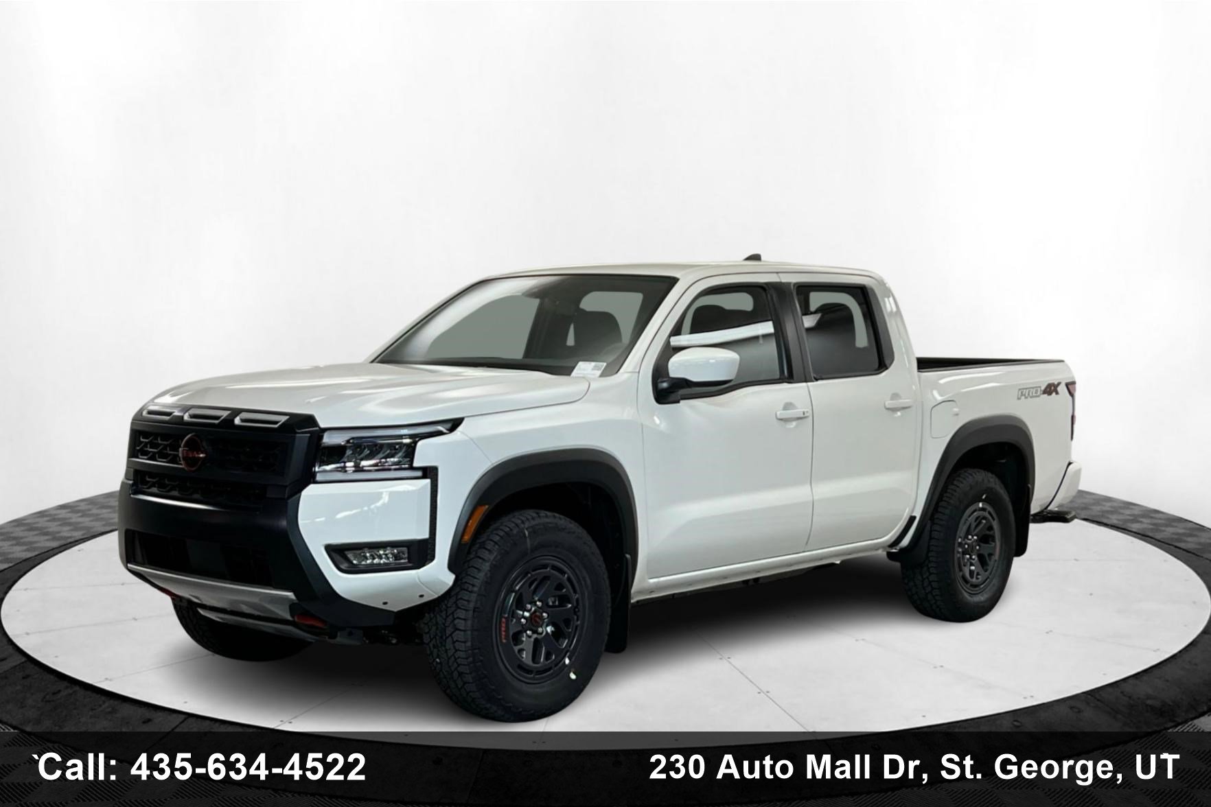 New 2025 Nissan Frontier PRO-4X w/ Interior Protection Package