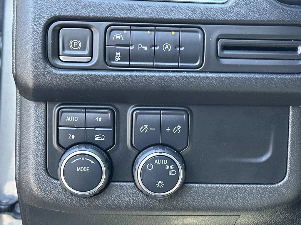 Used 2023 Chevrolet Tahoe RST AWD/4WD image 28