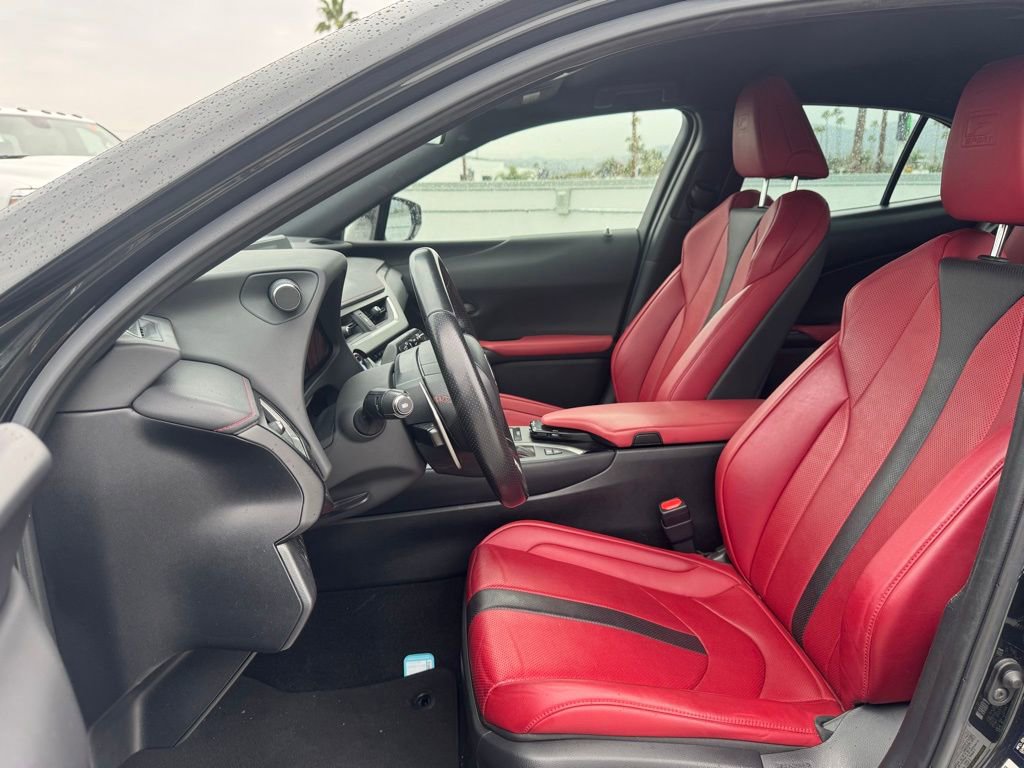 Used 2021 Lexus UX 250h F Sport w/ Accessory Package (Z2) image 5