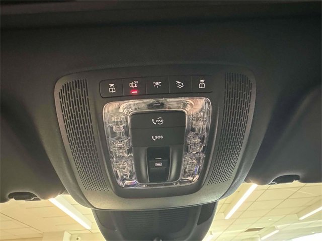 Used 2025 Mercedes-Benz GLE 350 4MATIC image 32