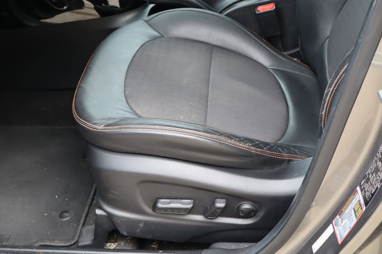 Used 2018 Kia Soul ! w/ Tech Package FWD image 14