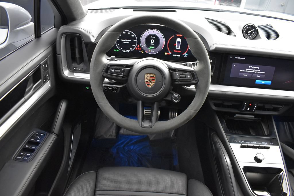 Used 2024 Porsche Cayenne Turbo w/ Premium Package Plus (PP1) AWD/4WD image 14