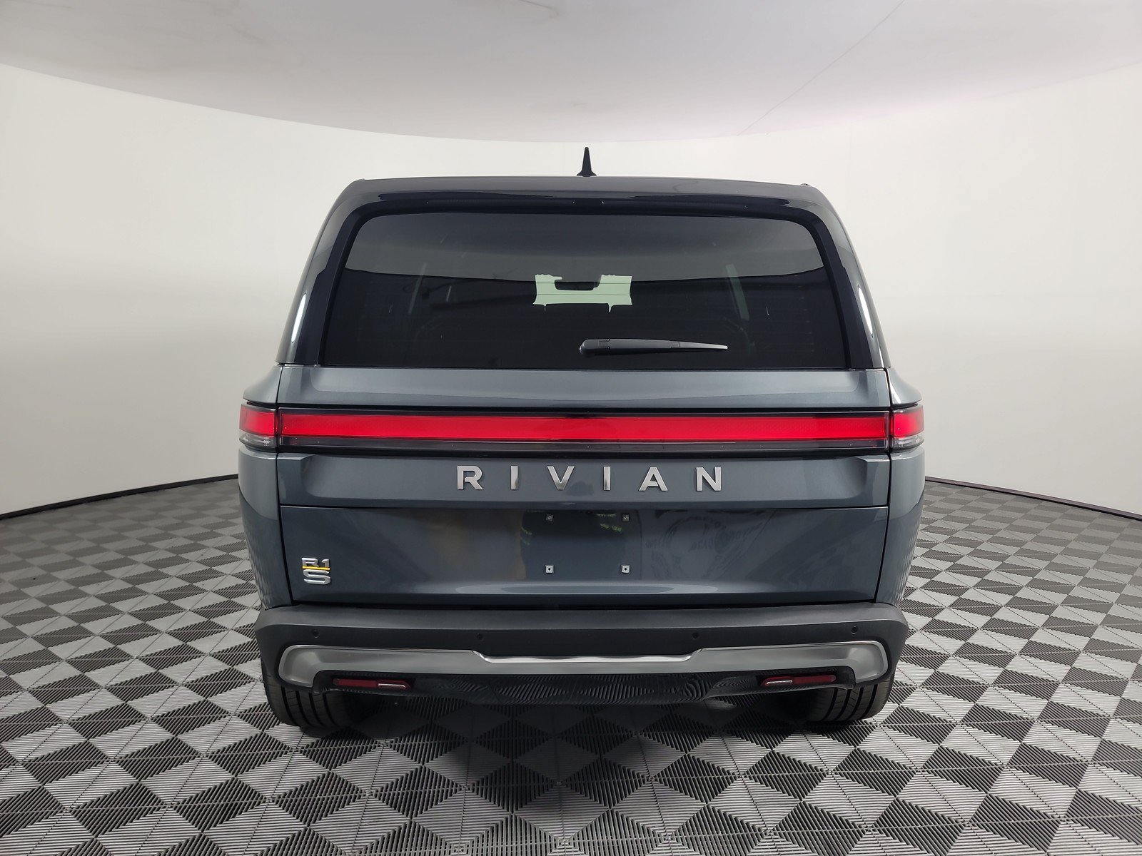Used 2022 Rivian R1S Launch Edition AWD/4WD image 4