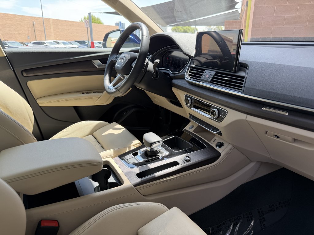 Used 2024 Audi Q5 2.0T Premium Plus AWD/4WD image 39