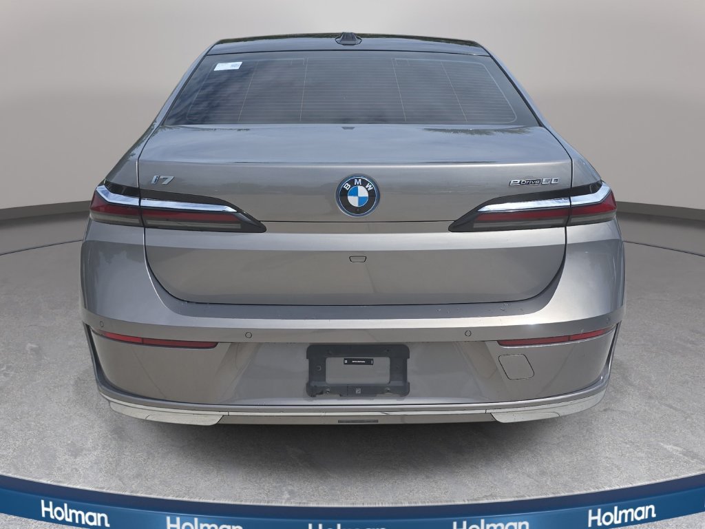 Certified 2024 BMW i7 eDrive50 w/ Premium Package RWD image 6