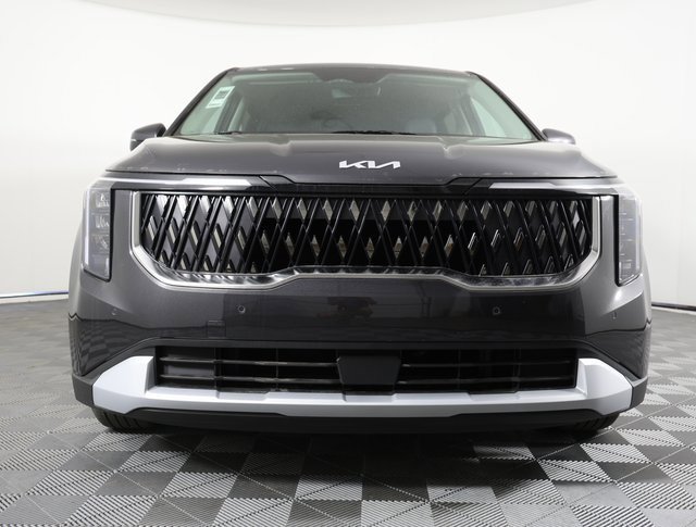 Certified 2026 Kia Carnival image 2