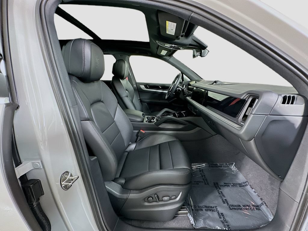 New 2026 Porsche Cayenne AWD/4WD image 31