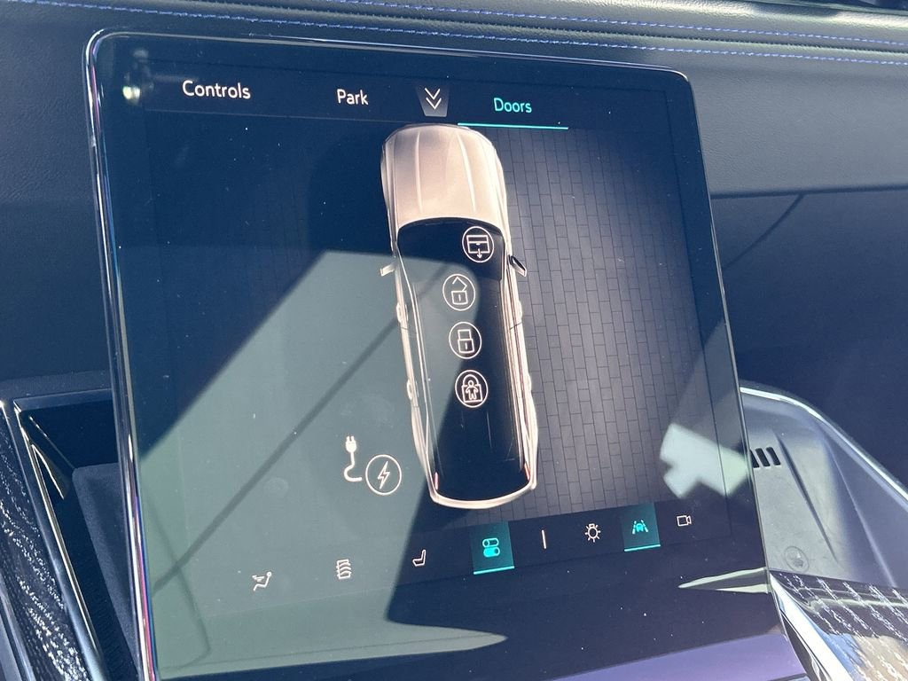 New 2026 Cadillac Escalade IQL Sport 1 w/ LPO, ONYX Package image 26