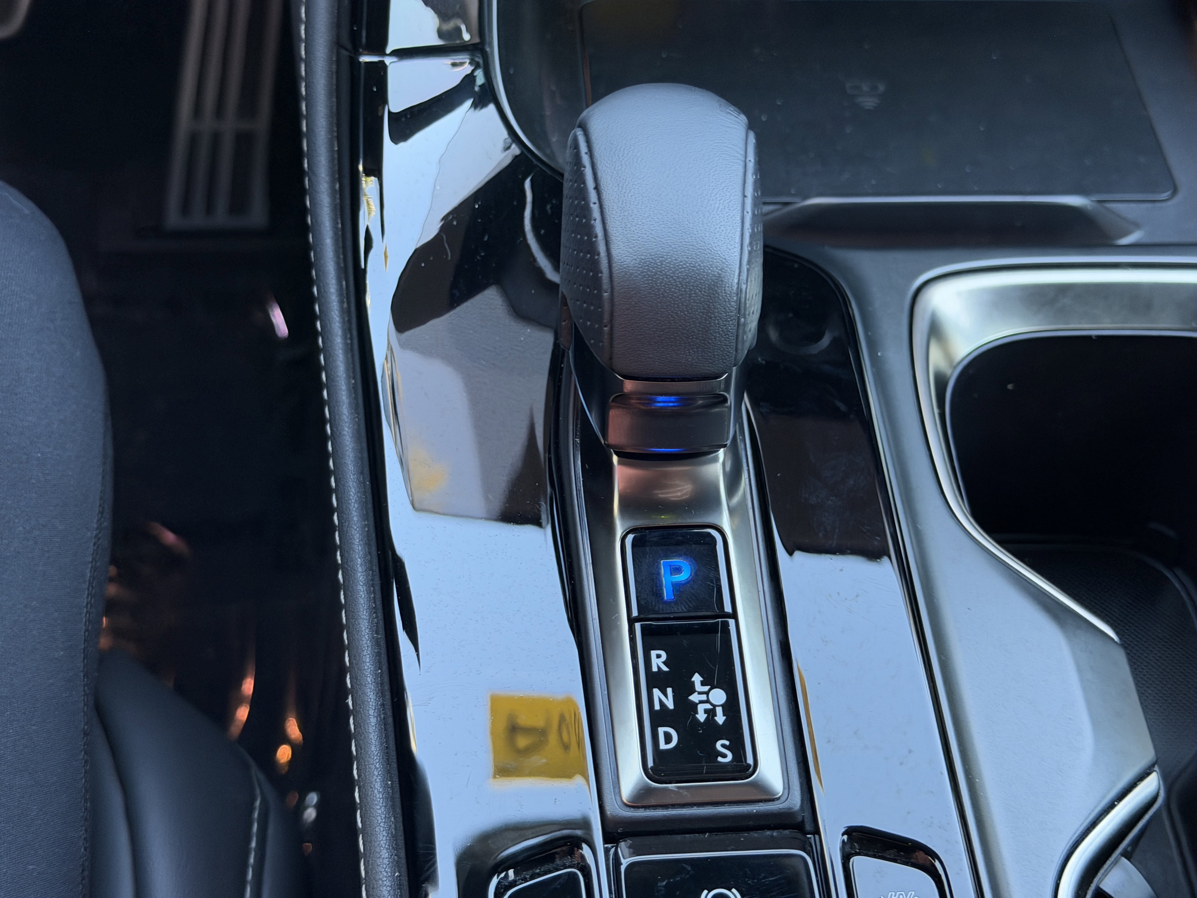 Used 2025 Lexus NX 450h+ F Sport image 25