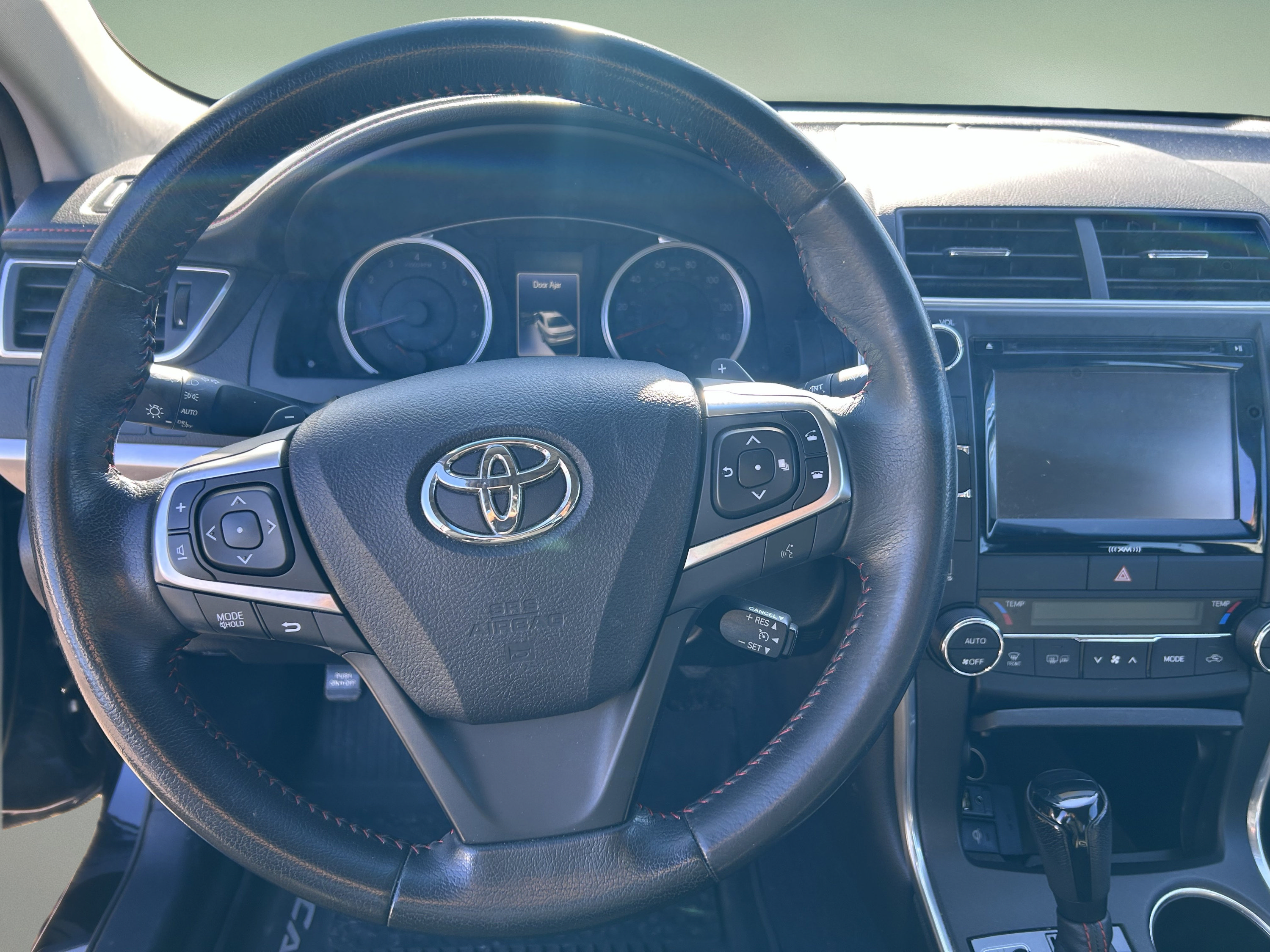 Used 2017 Toyota Camry FWD image 13