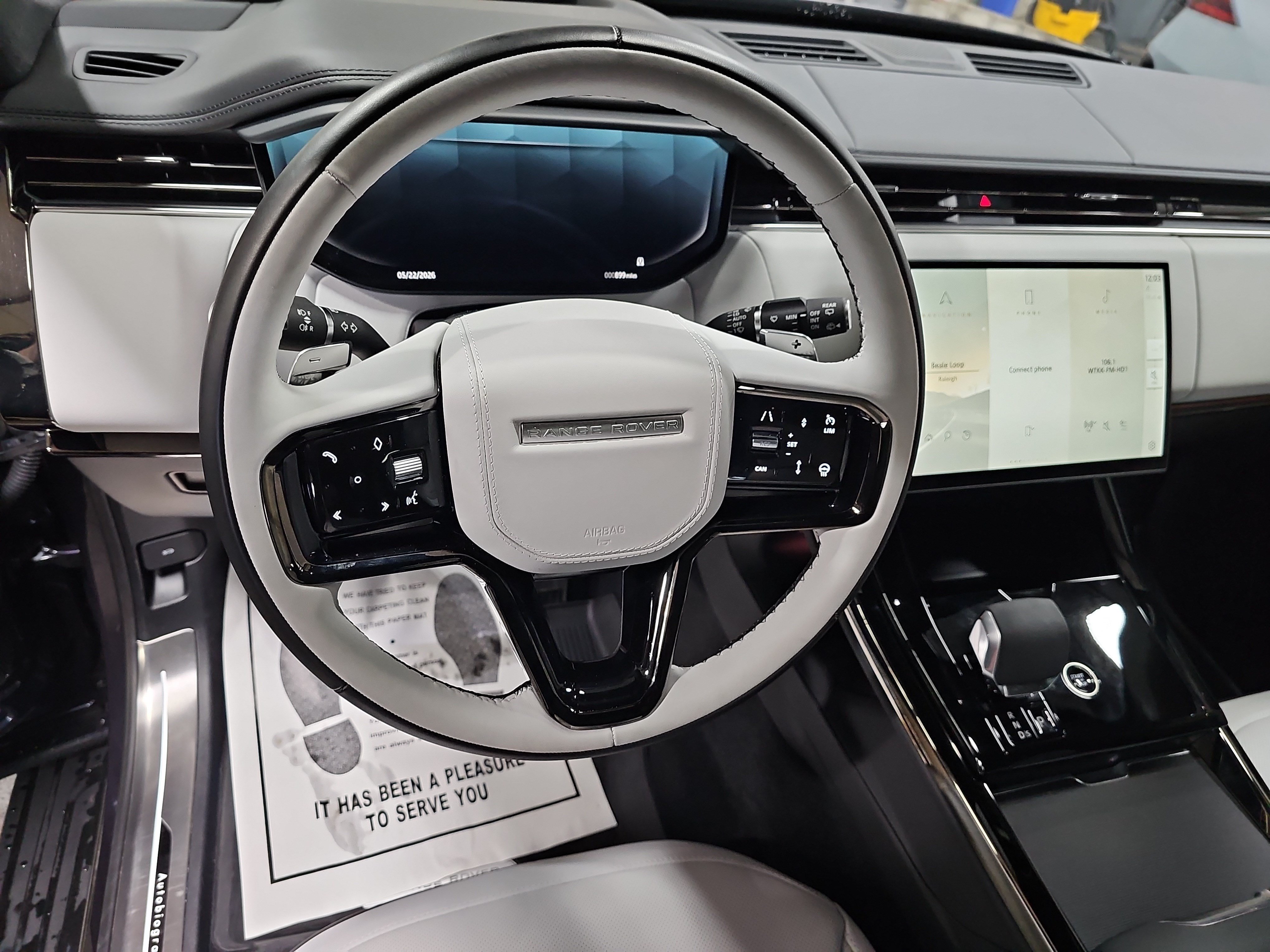Used 2025 Land Rover Range Rover Sport Autobiography AWD/4WD image 17