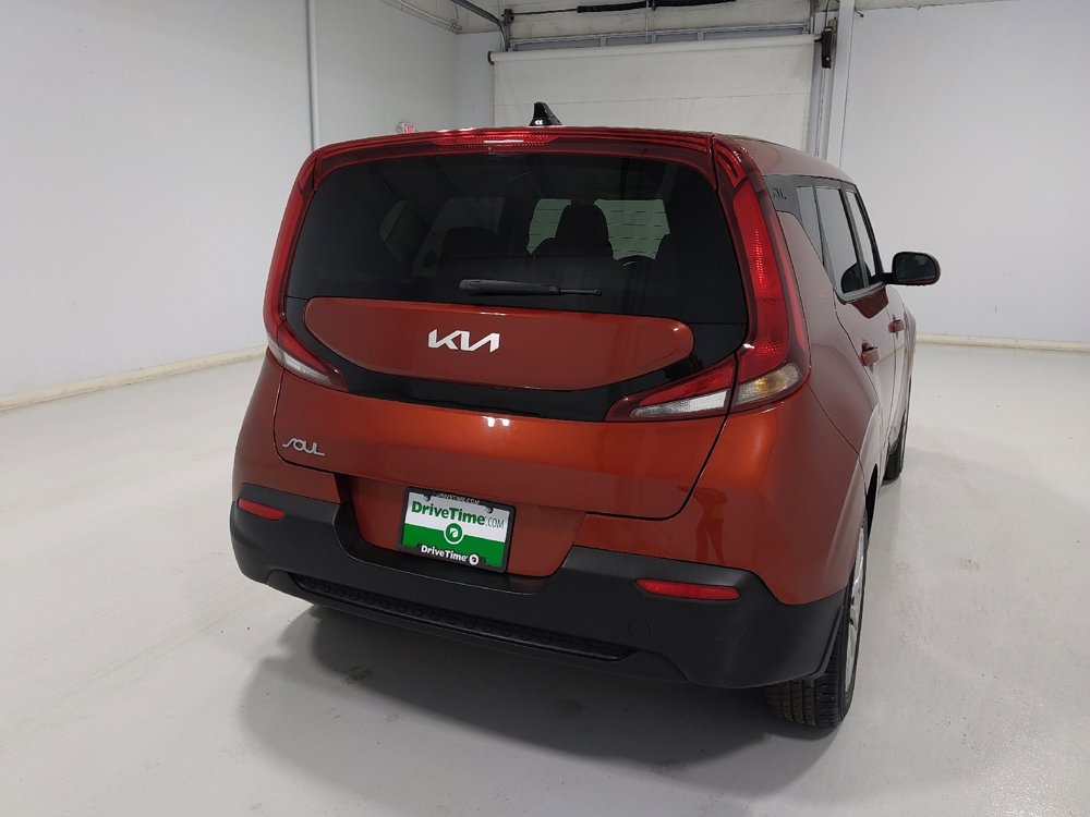 Used 2022 Kia Soul LX image 7