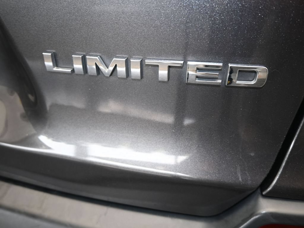 Used 2019 Jeep Cherokee Limited FWD image 43