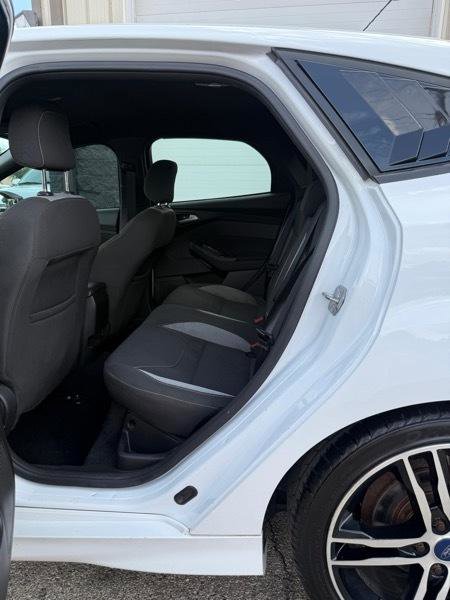 Used 2016 Ford Focus ST image 19