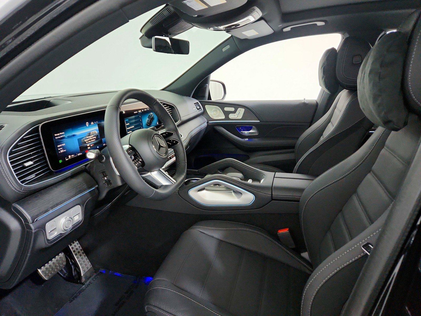 New 2026 Mercedes-Benz GLS 580 4MATIC image 6