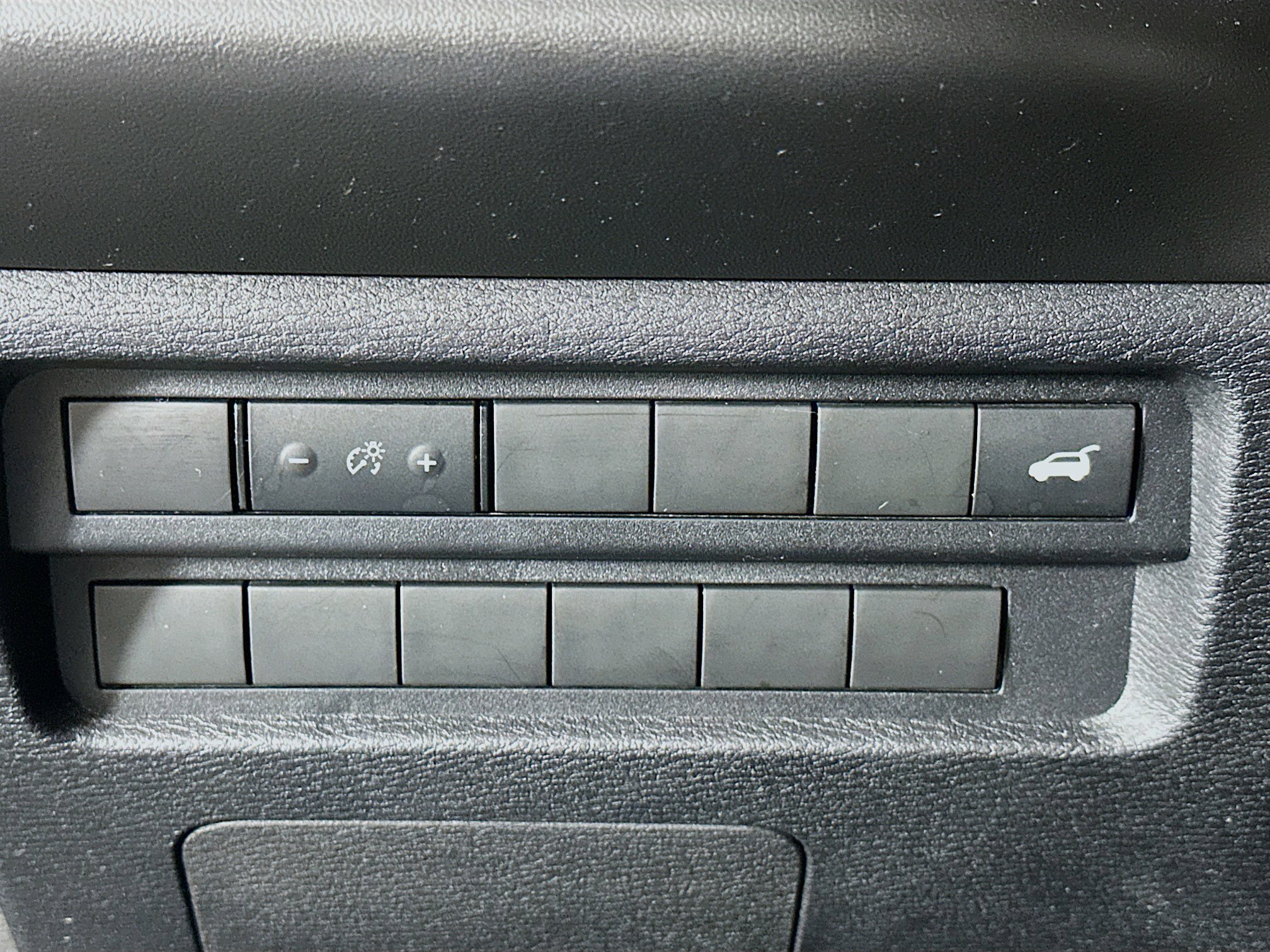 Used 2023 Mitsubishi Outlander SE image 17