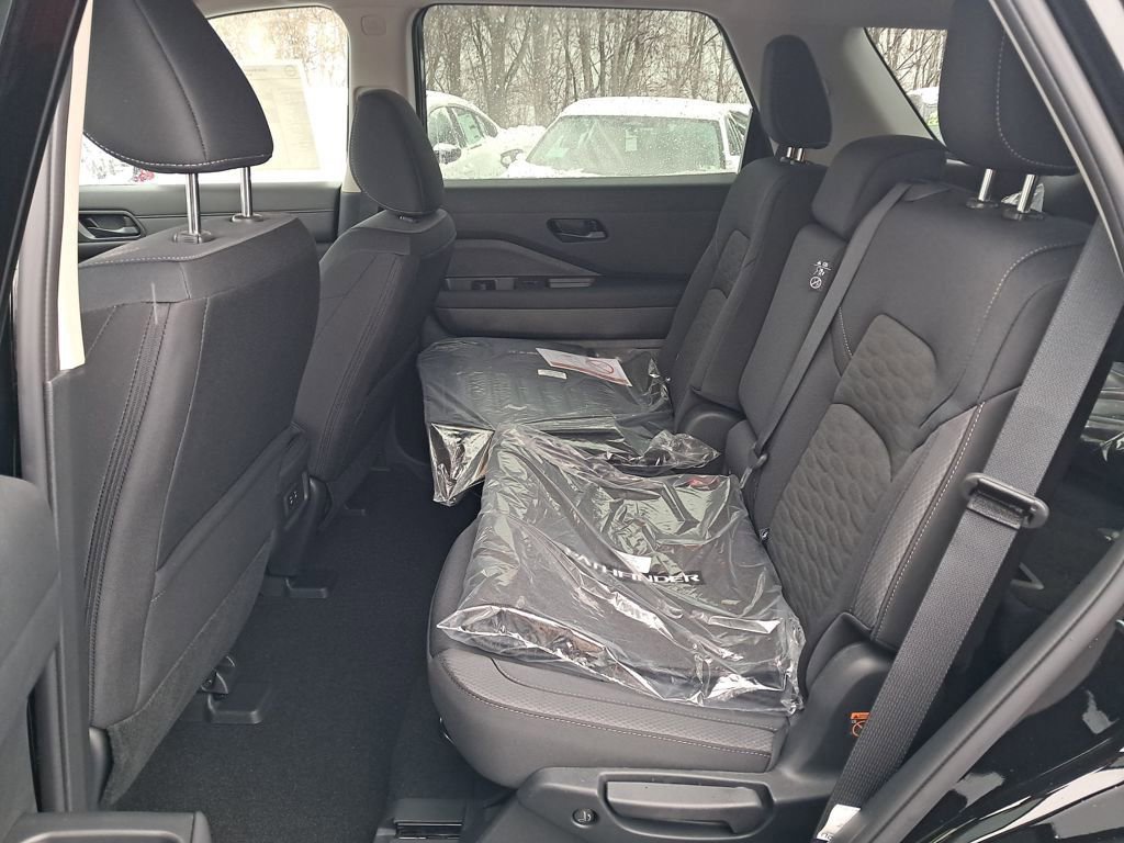 New 2026 Nissan Pathfinder SV image 26