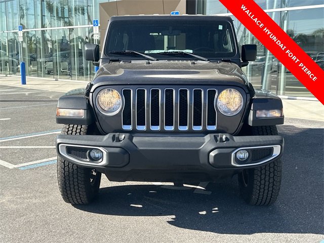 Used 2018 Jeep Wrangler Unlimited Sahara image 3