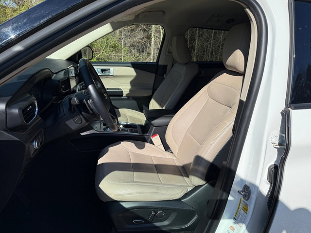 Used 2020 Ford Explorer Limited image 11