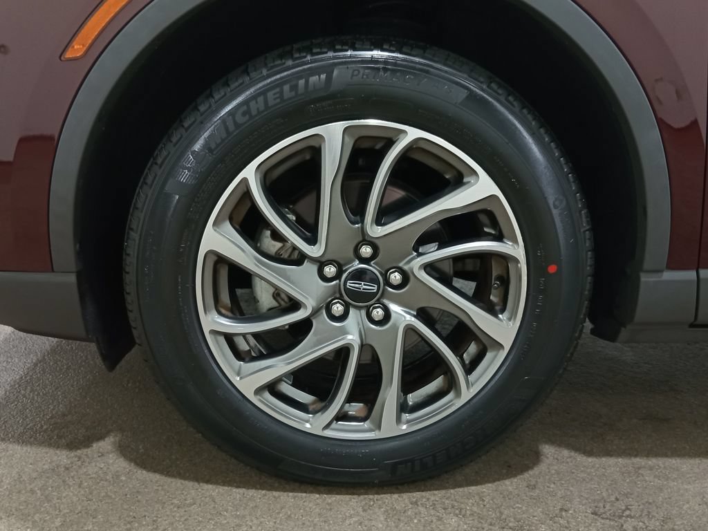 Certified 2021 Lincoln Corsair AWD w/ Equipment Group 101A image 12