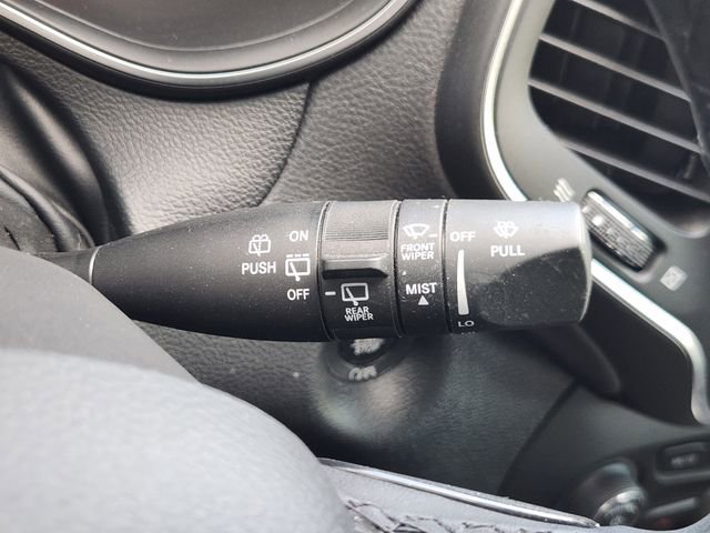 Used 2022 Jeep Cherokee Latitude Lux image 27